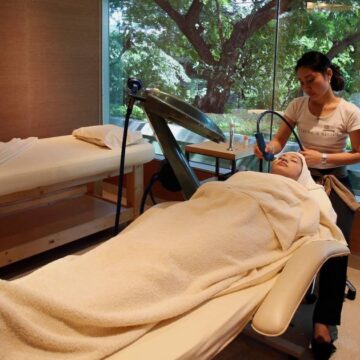 what-is-longevity-travel?-what-to-know-about-the-luxury-wellness-trend-focused-on-living-longer what-is-longevity-travel?-what-to-know-about-the-luxury-wellness-trend-focused-on-living-longer