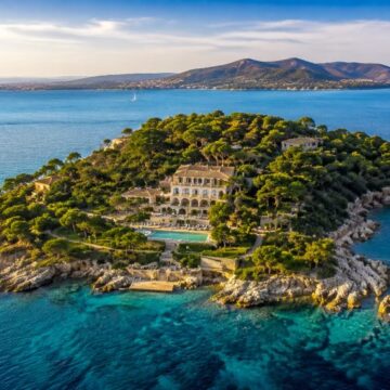 france-unveils-its-spectacular-ile-de-bendor,-a-private-mediterranean-island-reborn-as-the-ultimate-riviera-escape-for-luxury,-wellness,-and-seaside-adventure