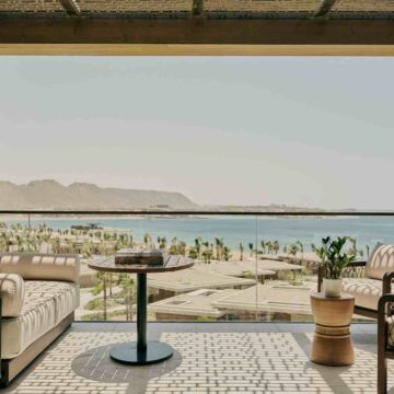 four-seasons-debuts-luxury-wellness-retreat-at-amaala’s-triple-bay