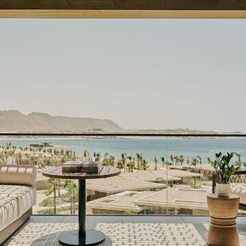 four-seasons-has-just-opened-a-luxury-wellness-resort-on-the-red-sea