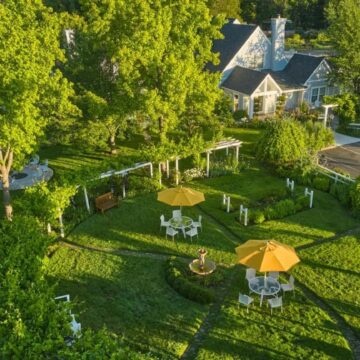 united-states-tourism-sector-enters-high-growth-wellness-era-as-lithia-springs-resort-oregon-expands-with-capri-bungalows-delivering-emotional-luxury-escape-and-immersive-mineral-spring-healing-retreat-experience